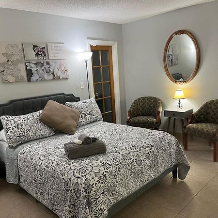Amazing & Cozy Duplex Near Zoo Miami ! Villa Exteriör bild