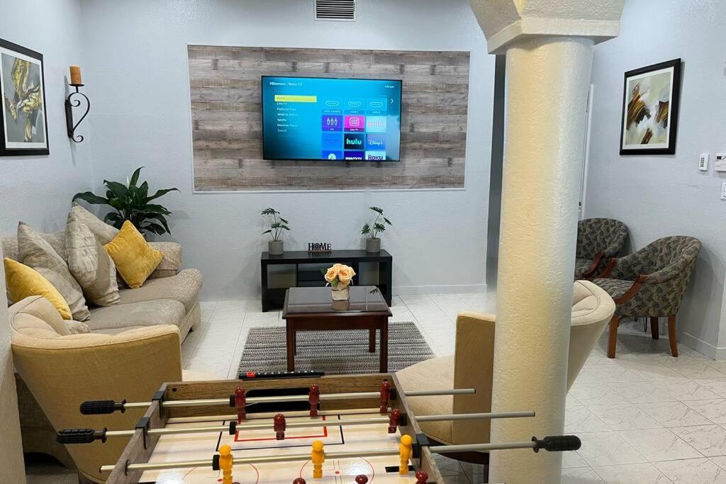 Amazing & Cozy Duplex Near Zoo Miami ! Villa Exteriör bild