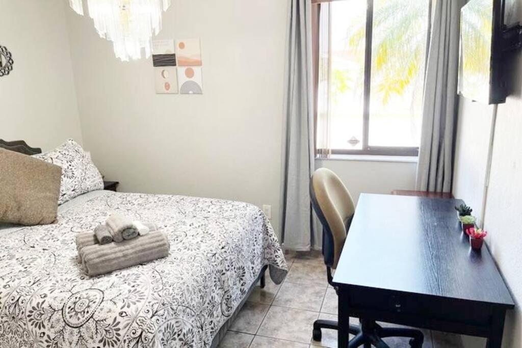 Amazing & Cozy Duplex Near Zoo Miami ! Villa Exteriör bild