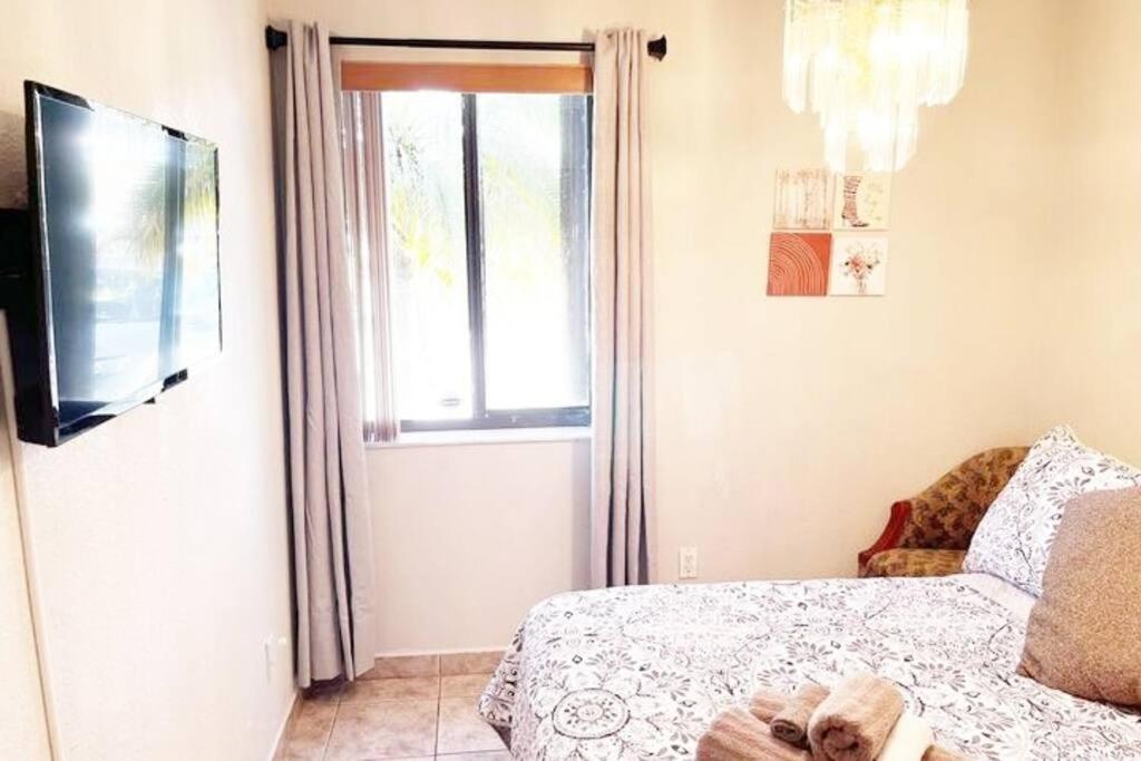 Amazing & Cozy Duplex Near Zoo Miami ! Villa Exteriör bild