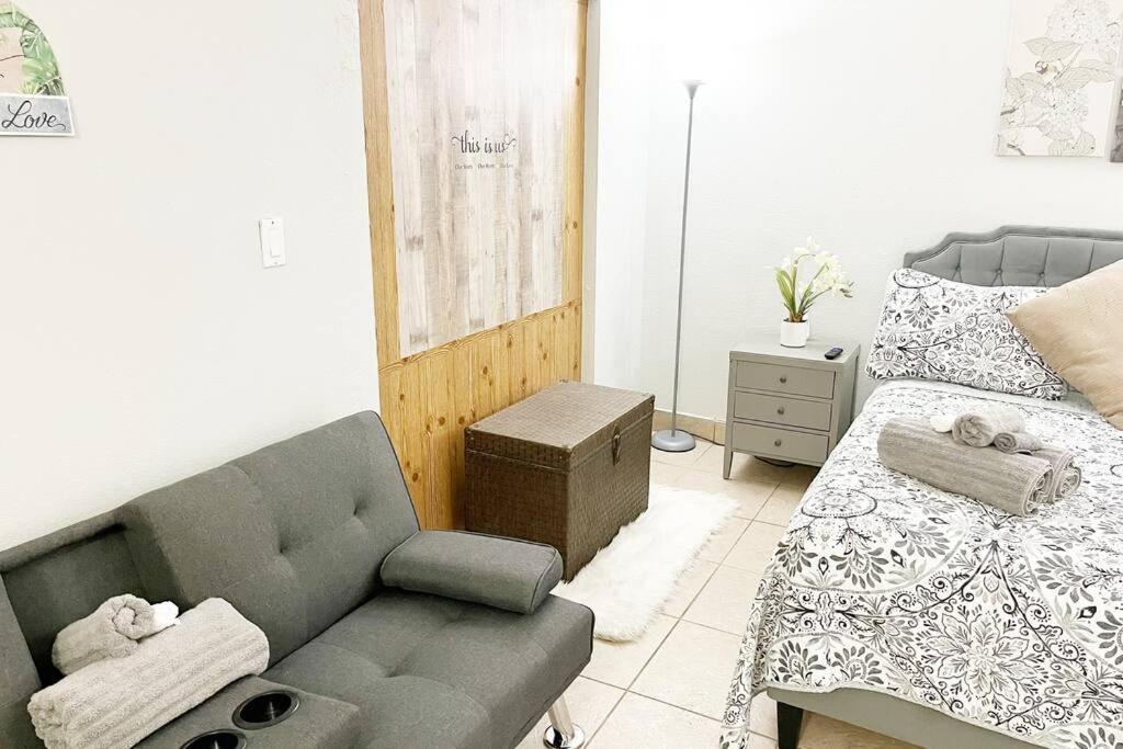 Amazing & Cozy Duplex Near Zoo Miami ! Villa Exteriör bild